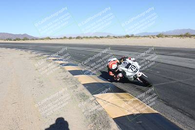 media/Dec-01-2025-Moto Forza (Mon) [[2daa91e15f]]/1-Advanced Group/Session 4 (Turn 10 Inside)/